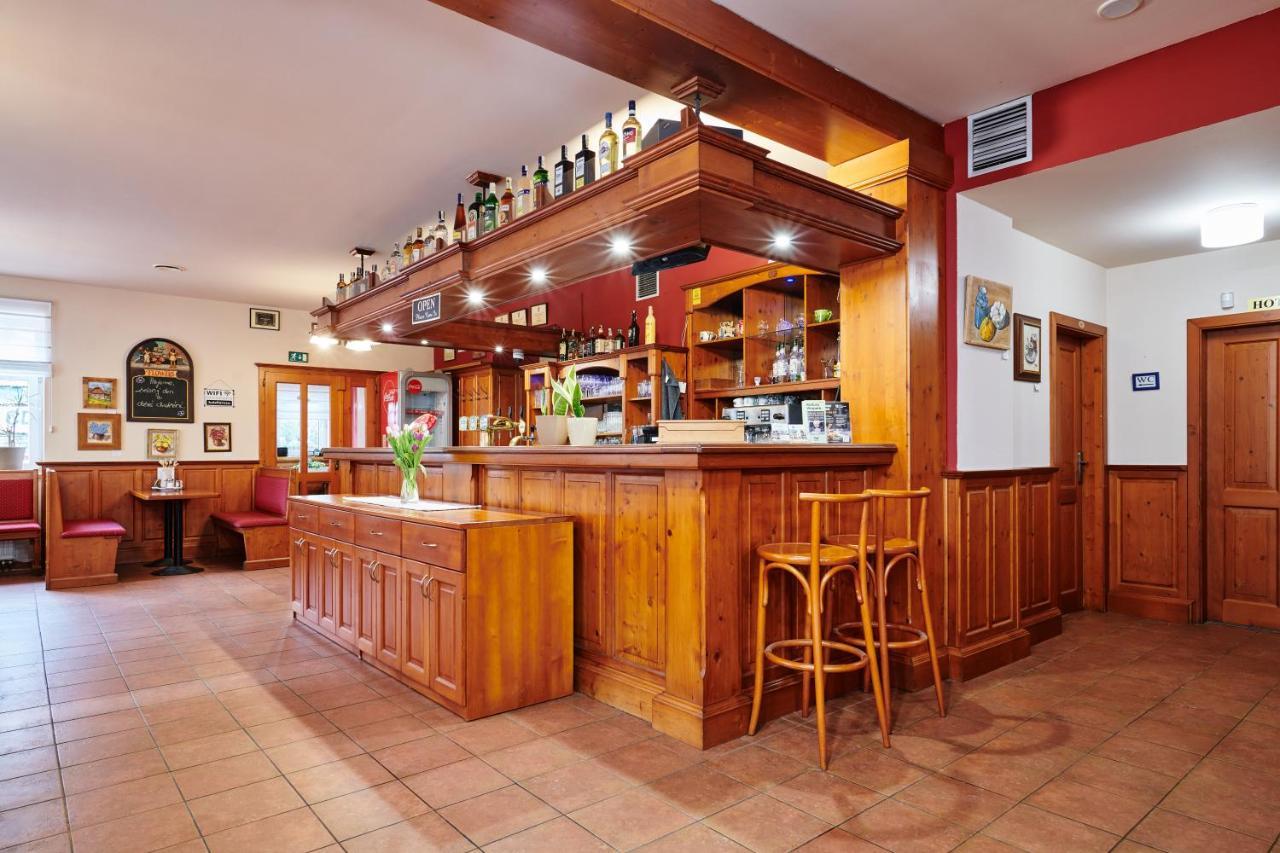 Hotel Terasa Vimperk Extérieur photo
